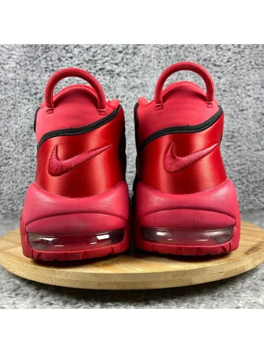 Nike Air More Uptempo QS Chicago Size 11.5 Men University Red Black AJ3138-600